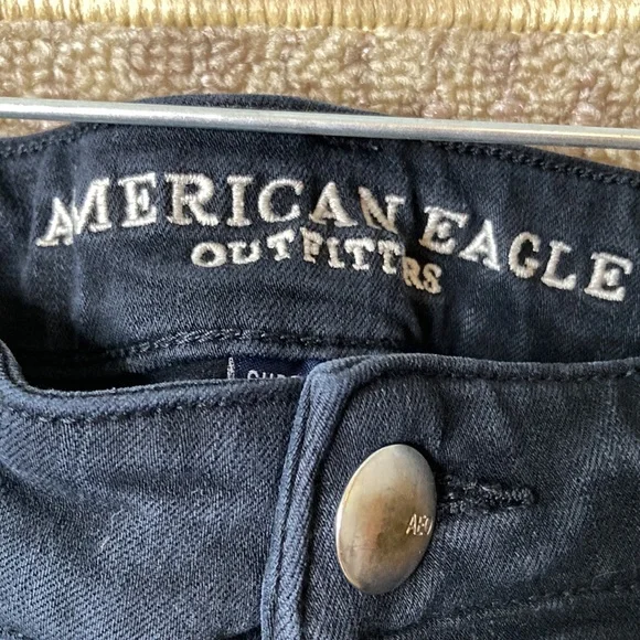 American Eagle size 8 high rise black jeggings. - Picture 3 of 11